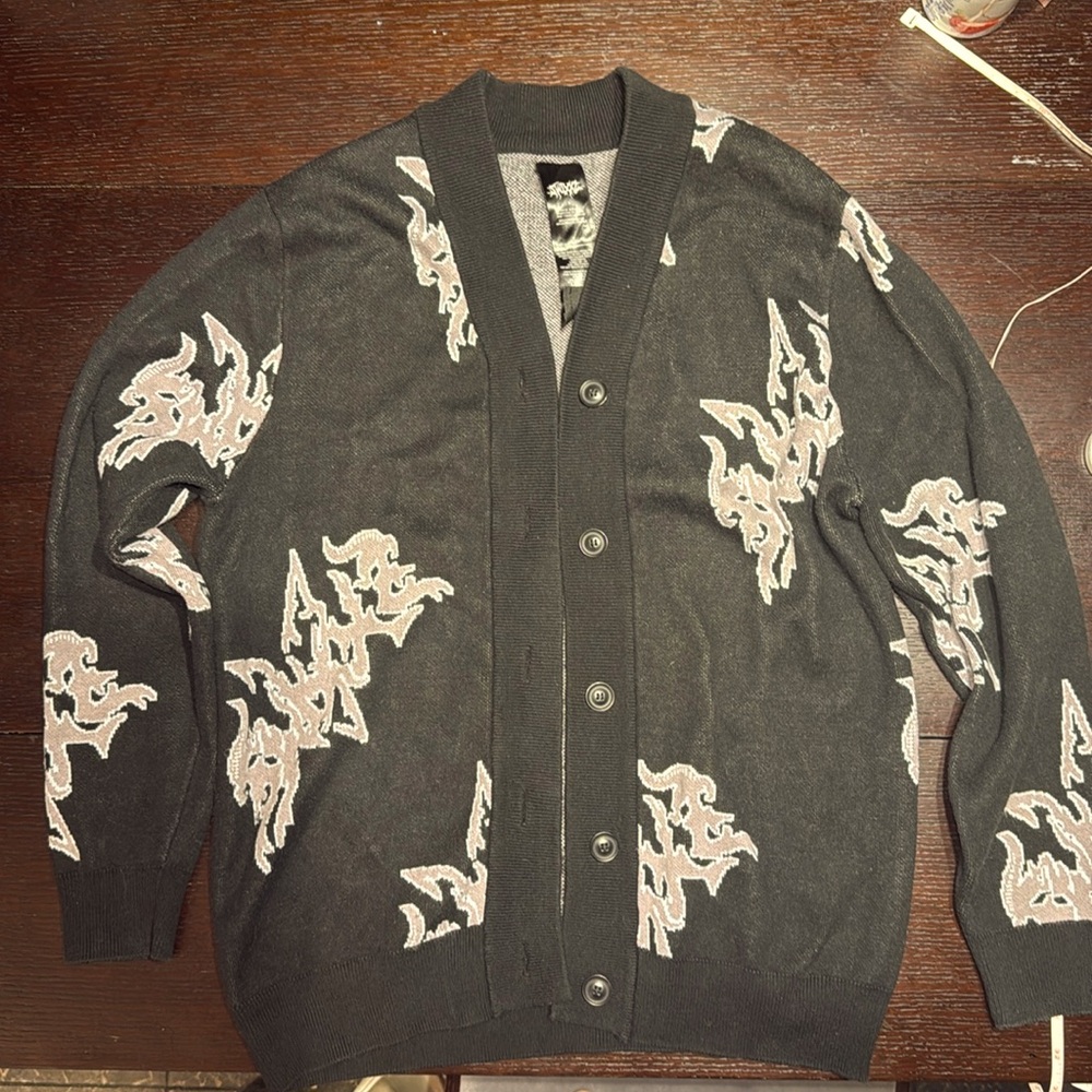 SWIXXZ Cardigan Sweater, 5 Buttons, Design Front and on the Back. Size S.
